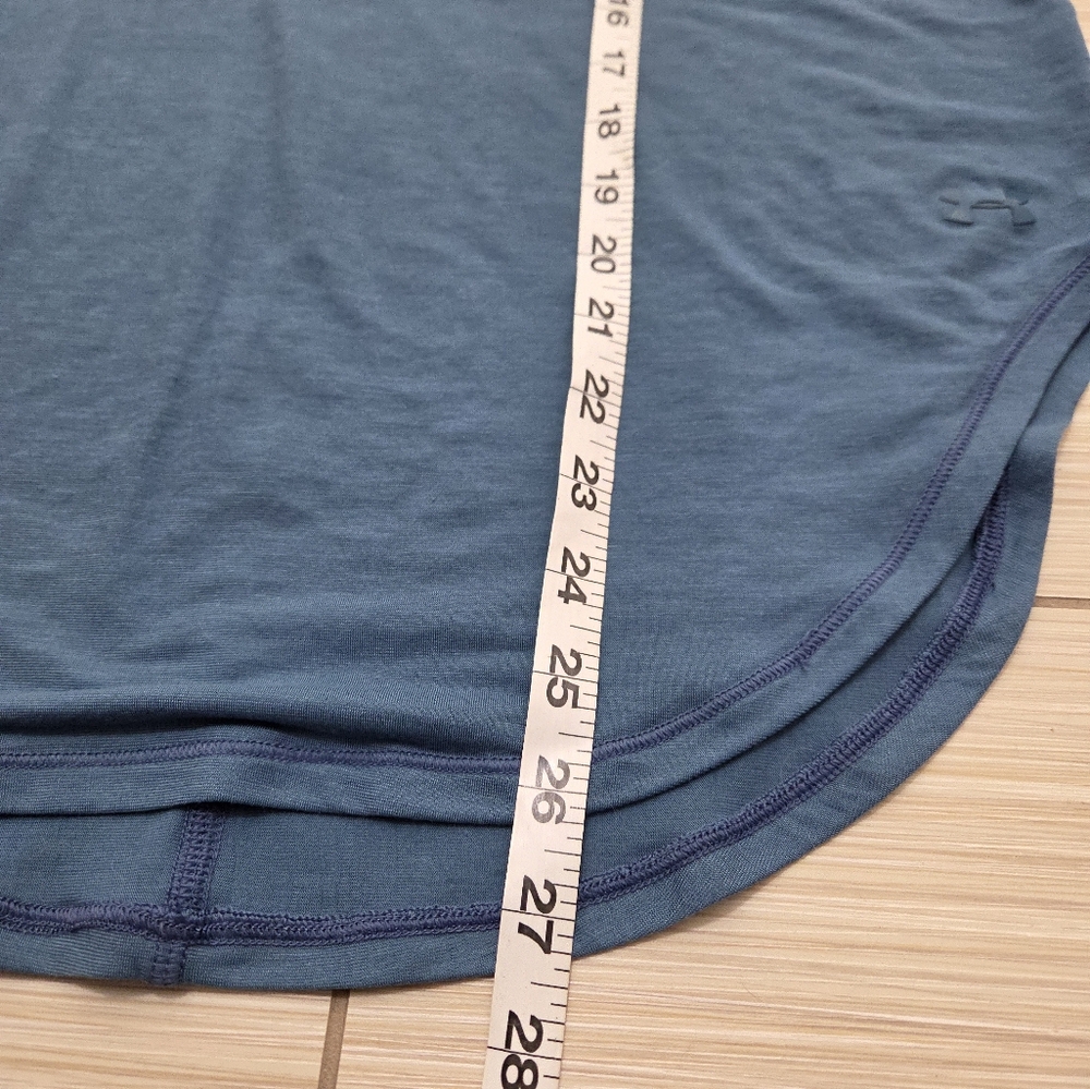 Under Armour tshirt - Picture 4 of 5